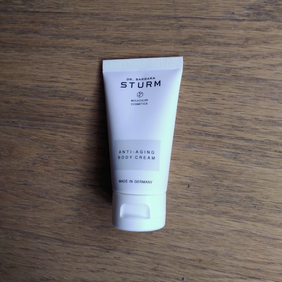 DR. BARBARA STURM, MOLECULAR COSMETICS. - Picture 3 of 3